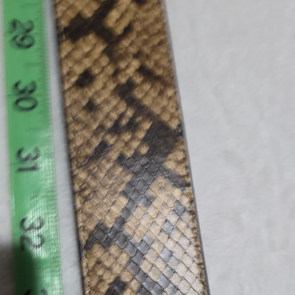Lauren Ralph Lauren Tan‎ and Black Faux Snakeskin Patterned Belt. M.